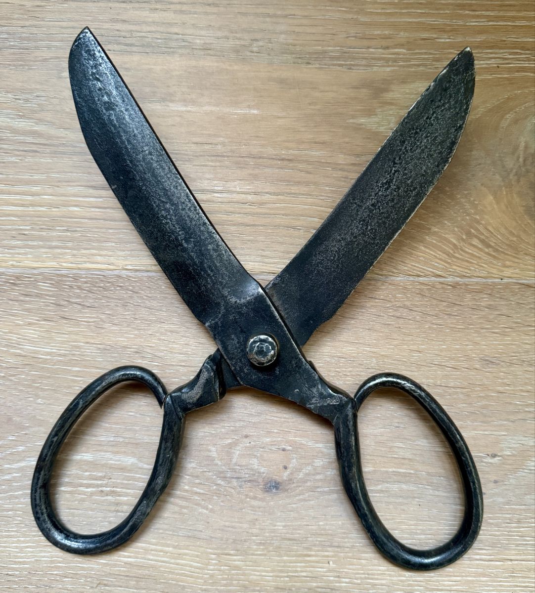 Tous les outils: Sehr grosse, antike Schere Eisenschere 28 cm – D'occasion à Rothrist par Luckywinner 5