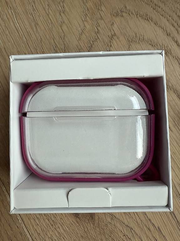 Cover & Protezioni schermo: AirPods Pro Case - Completely New – Usato da Zürich venduto da YanaZam 3
