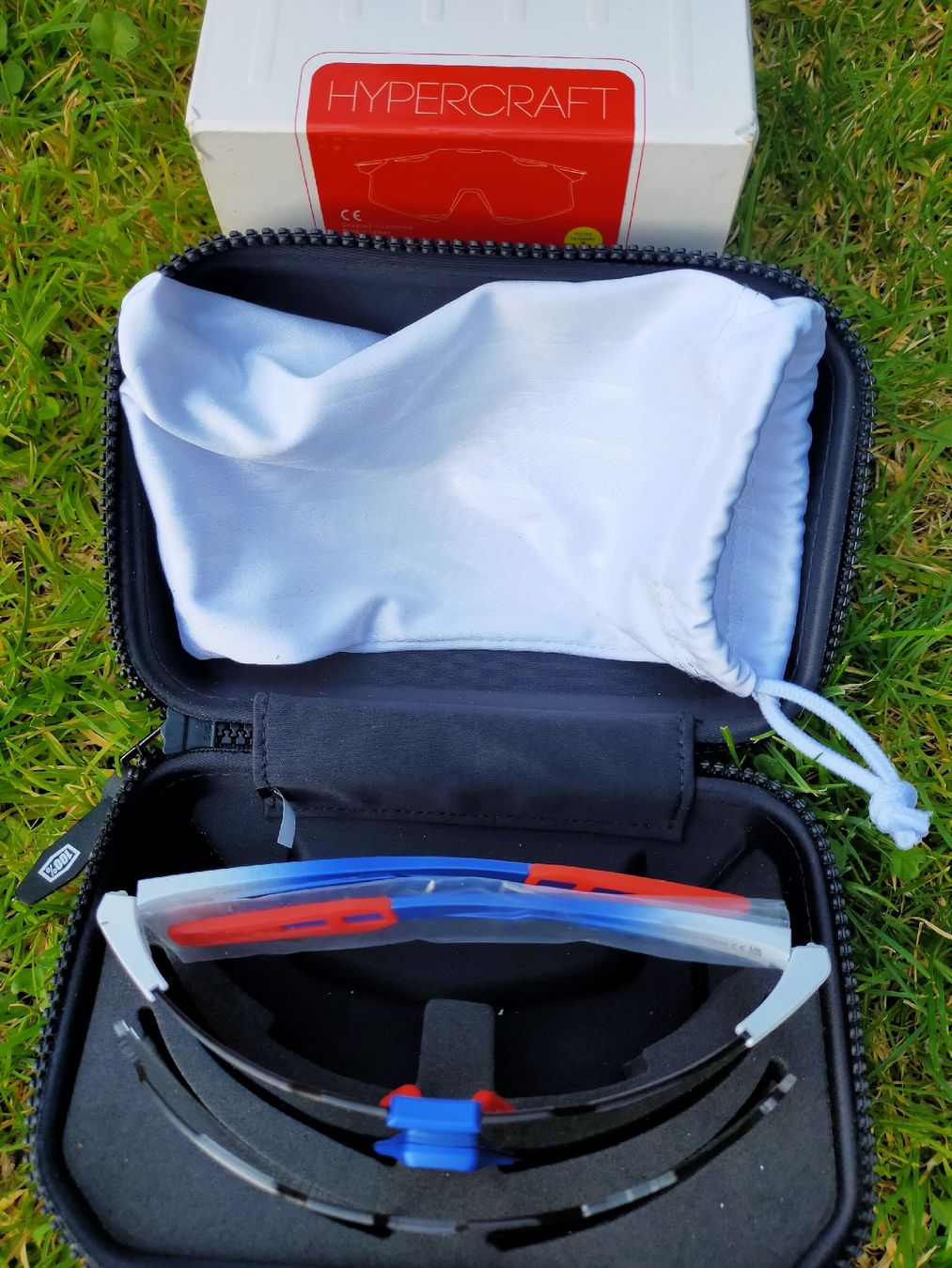 Brillen & Gläser: Hypercraft-TotalEnergies Team Matte white/Metallic blue. – Neu und originalverpackt aus Richenthal von DonTom69 1