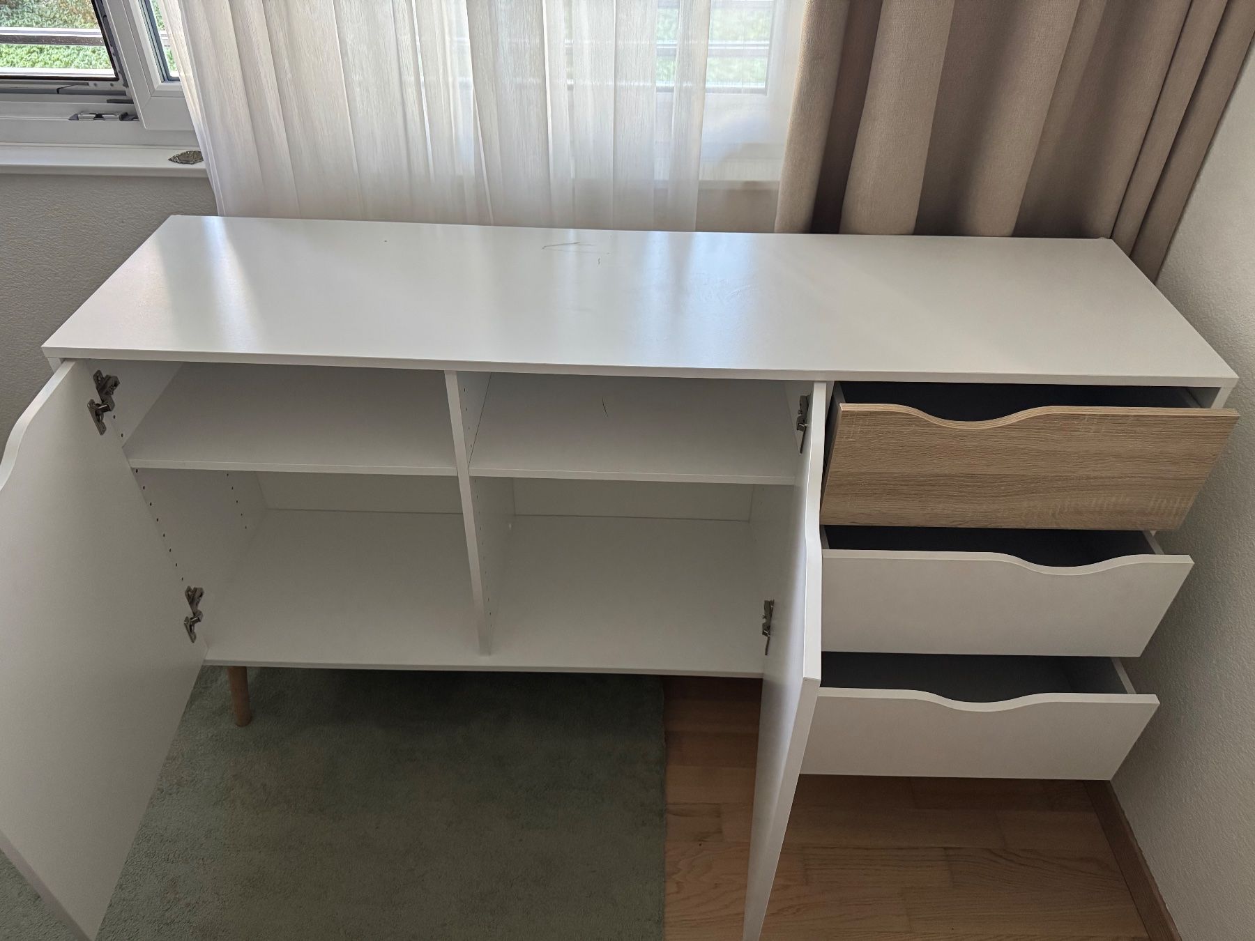 Commodes: Sideboard weiss/Eiche 148 cm, 2 Türen 3 Schubladen – D'occasion à Seuzach par S.Alves21 3