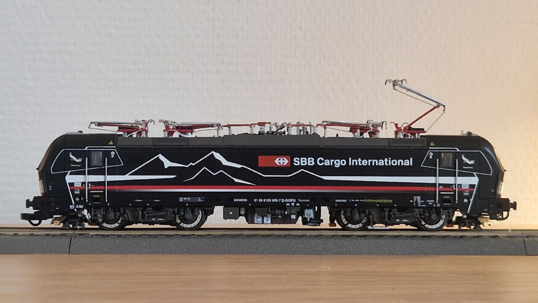 LS Models Modellini di ferrovie: LS MODELS 97997 DC: Vectron Br193-665 SBB Cargo Inter.  – Nuovo (secondo la descrizione) da Lausanne venduto da Greg755 4