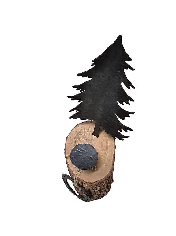 Tutte le decorazioni: Deko Holzstamm mit Tannenbaum  – Usato da Ernetschwil venduto da Sbru 1
