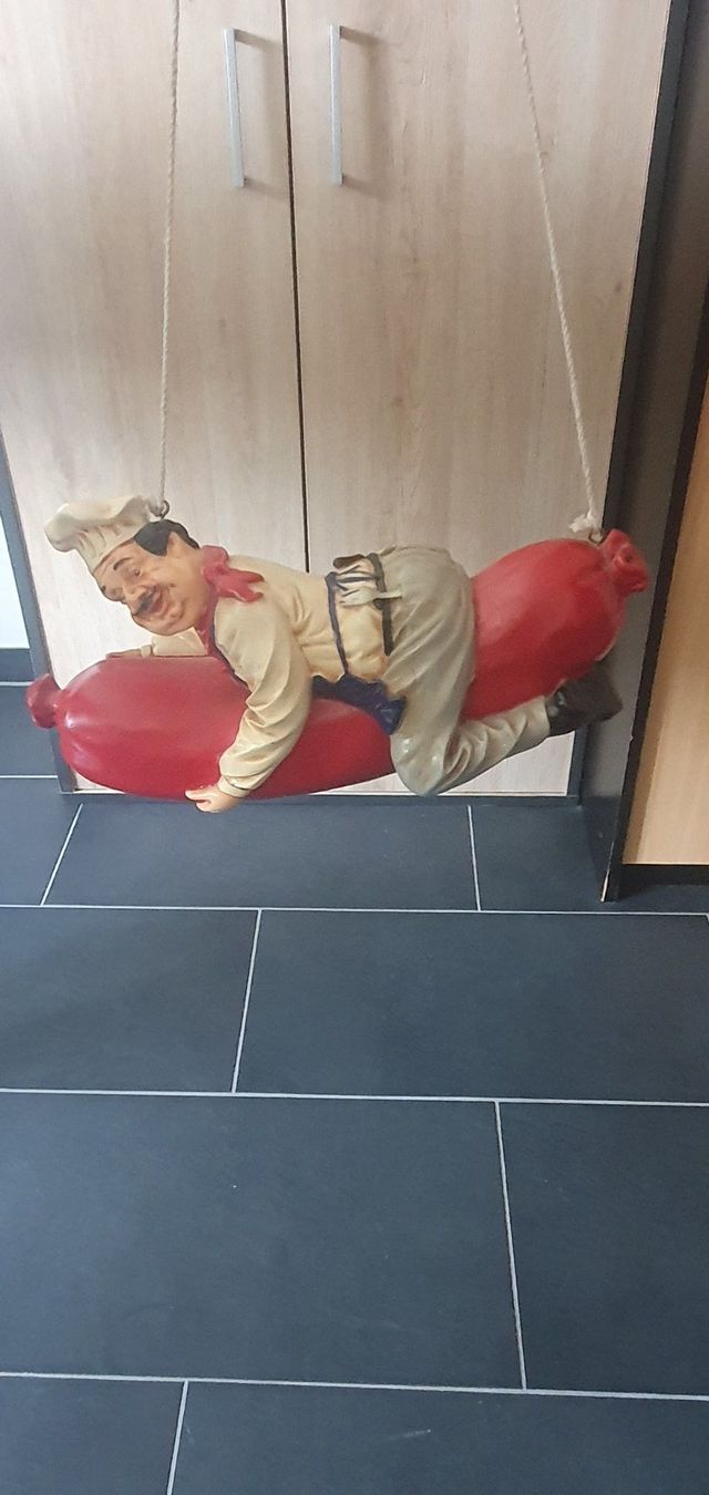 Statuette: Tolle Figur luigi auf der Wurst – Usato da Adligenswil venduto da Wurli1 1