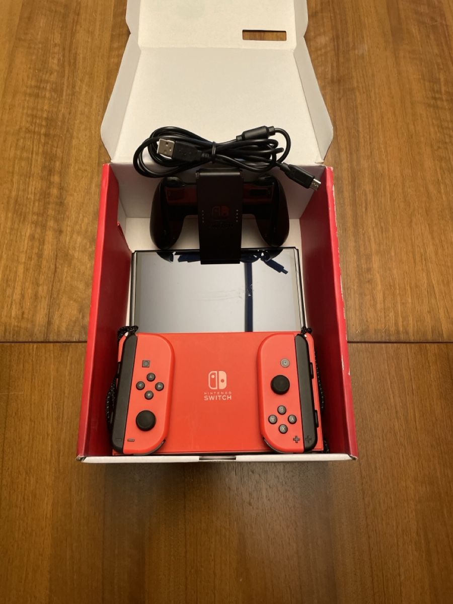 Nintendo Console: Nintendo Switch 1 OLED - Limited Mario Edition! – Usato da Zürich venduto da TimothyR 8