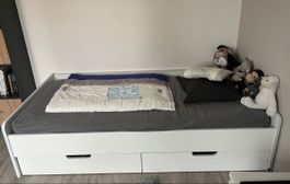 Kinderbett, weiss, mit zwei Schubladen, 90x200cm