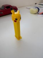 Pikachu PEZ Spender