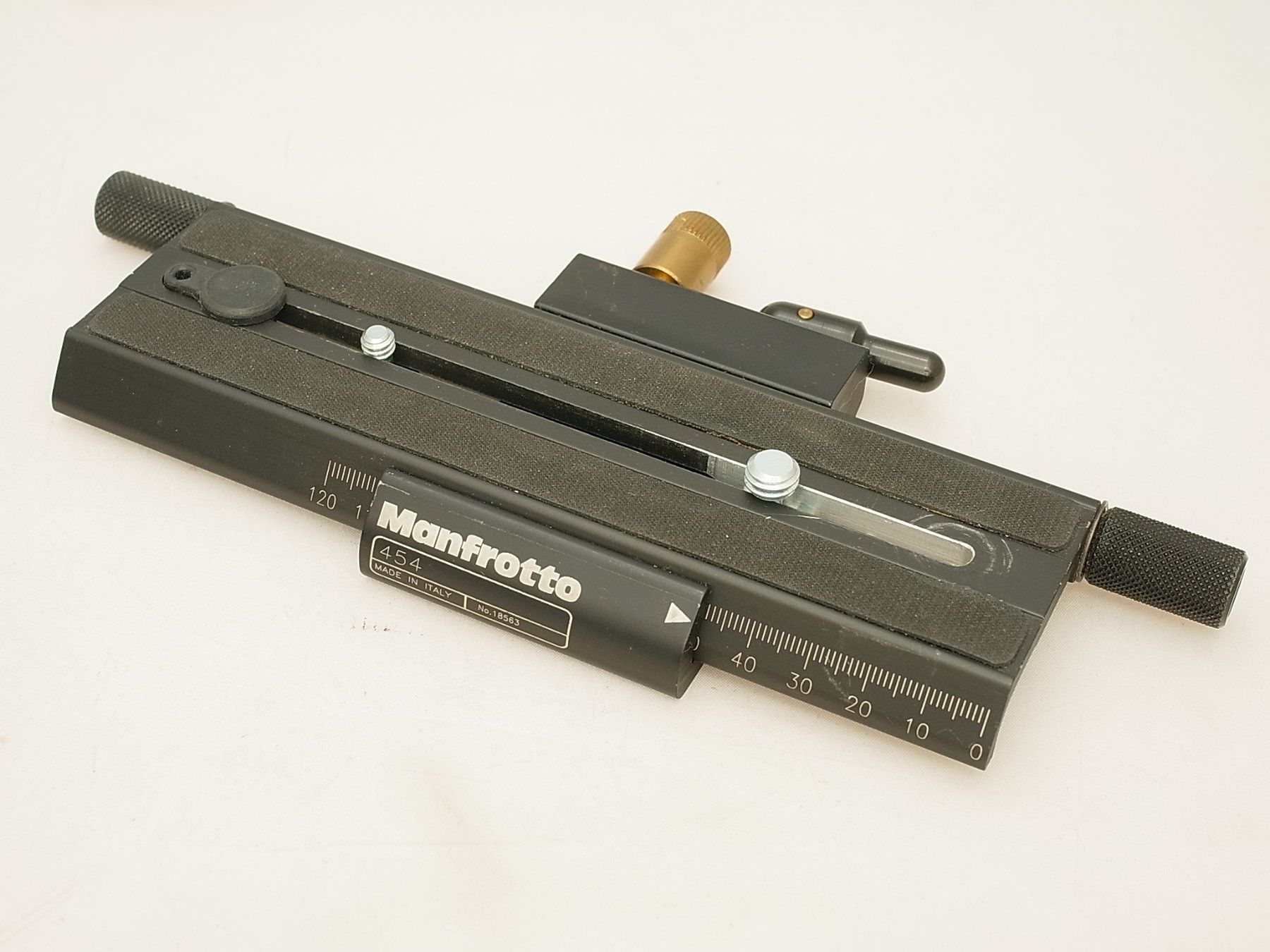 Manfrotto Unità & Adattatore: Manfrotto 454 Macro Schlitten – Usato da Zürich venduto da dnk_nrd8
