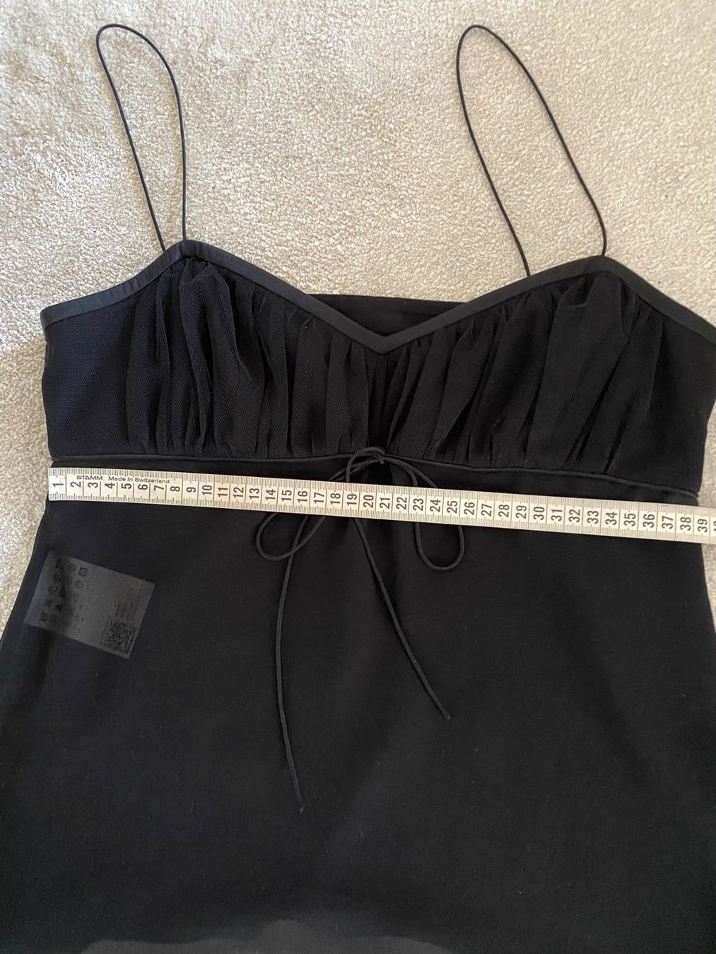Hugo Boss Tops: Hugo Boss top – Gebraucht aus Novazzano von ige_cwq5 4