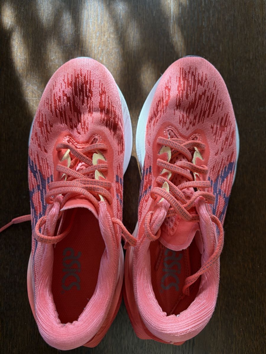 Asics Scarpe da donna: Asics Laufschuhe – Usato da Hauptwil venduto da BernadettS