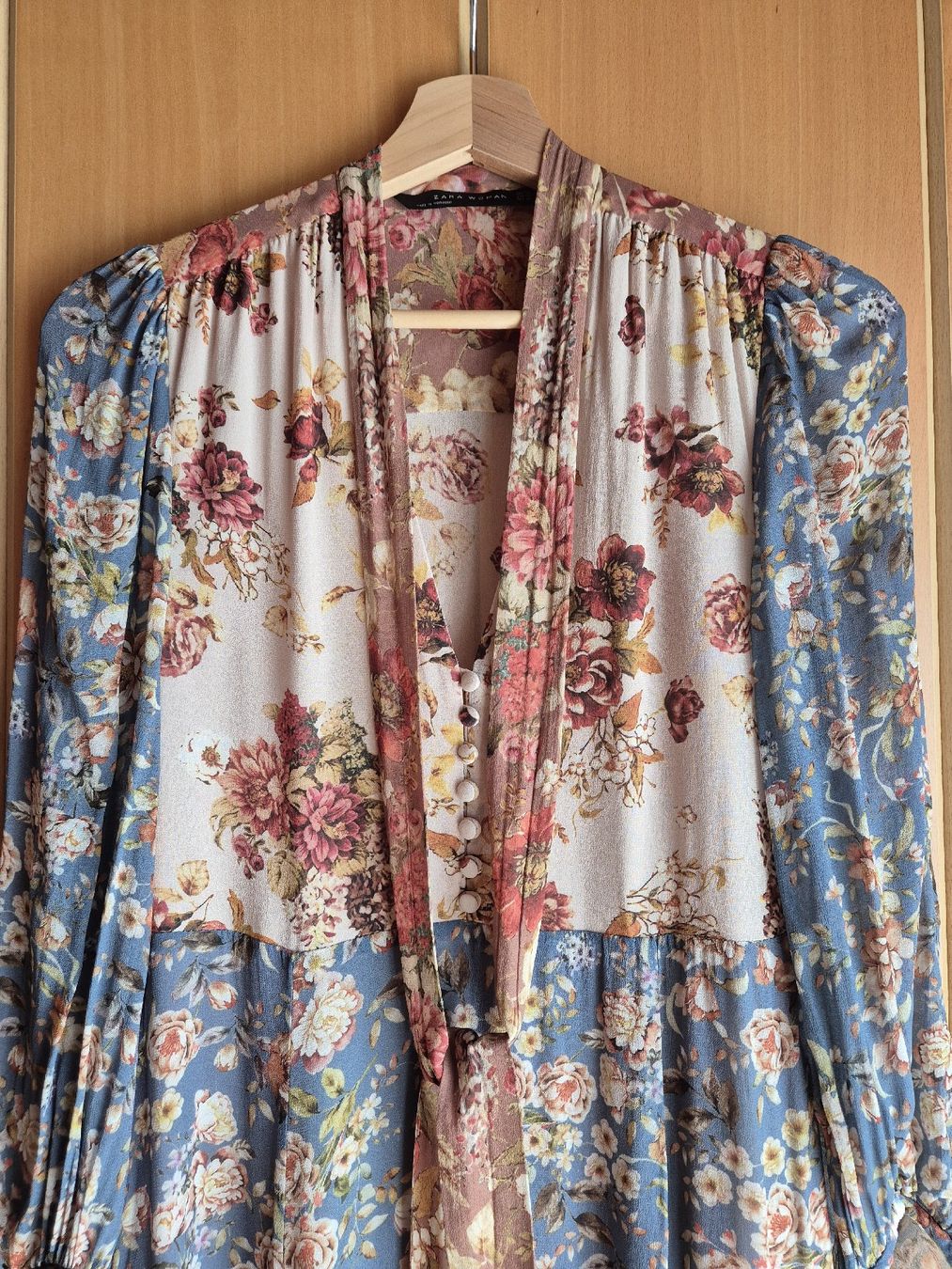 Zara Kleider: ZARA WOMAN Maxikleid mit floralem Patchwork-Muster – Neu (gemäss Beschreibung) aus Pfeffingen von Elegant_trend