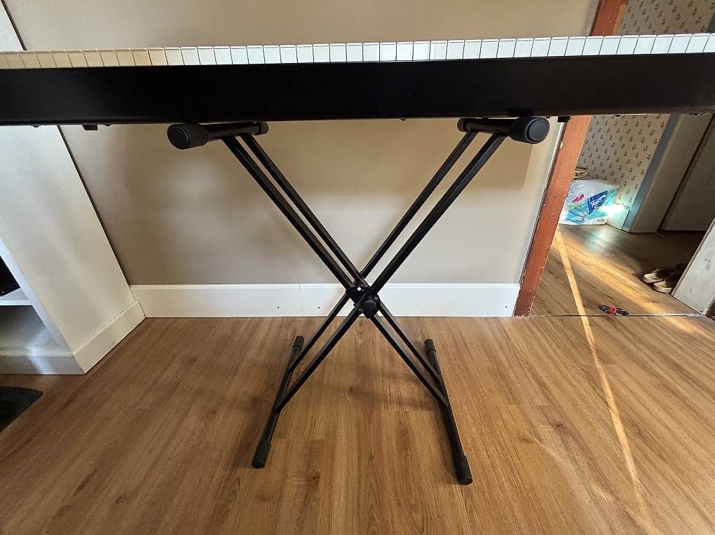Roland Musikinstrumente: Roland FP-90 mit klappbaren Ständer und Hocker – Gebraucht aus Burgdorf von tho_lqc8 3