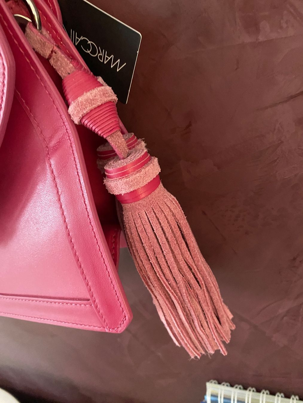 Marc Cain Borse da donna: Marc Cain Die elegante Schultertasche – Nuovo e nell'imballaggio originale da Volketswil venduto da praxis12 4