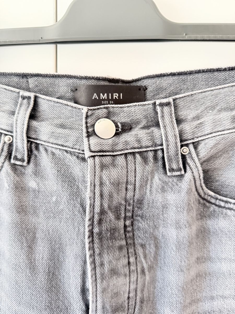 Amiri Jeans: Amiri ripped grey Jeans size 25 – Usato da Genève venduto da kam_m6mq 2