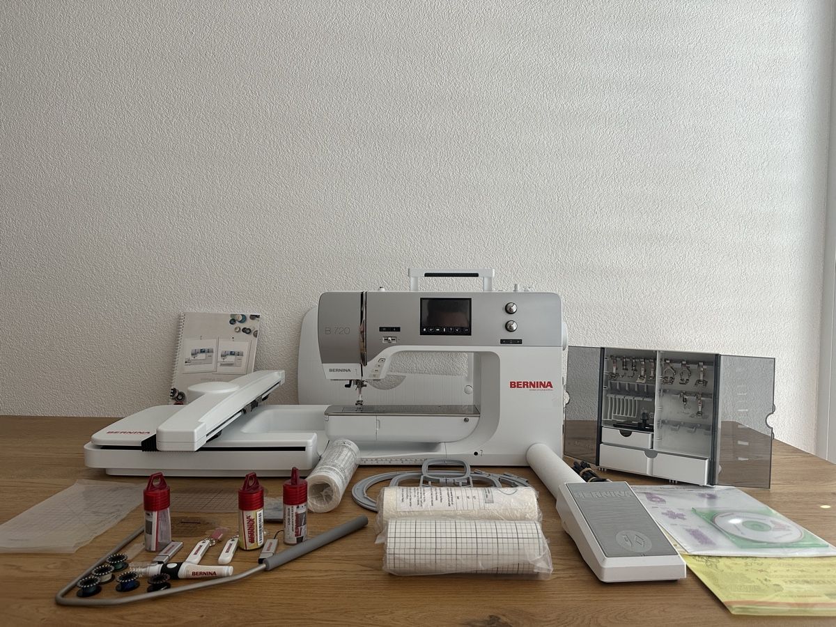 Bernina Macchine da cucire: Bernina B720 inkl. Stickmodul und Zubehör – Usato da Schaffhausen venduto da pinca19 3
