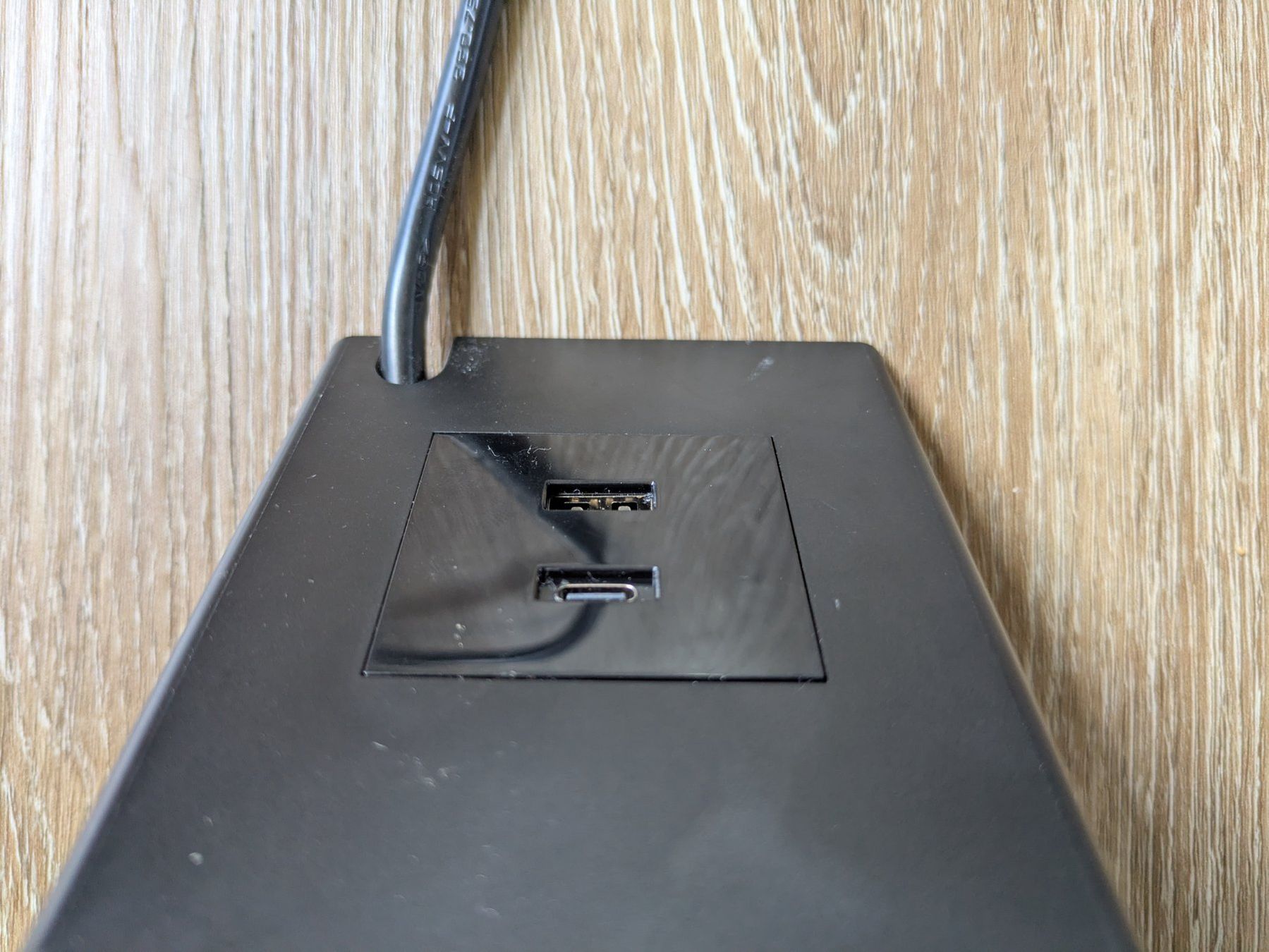Shelly Sistema di controllo: Shelly Wall Display mit Tischhalterung, CH-Stecker & USB – Nuovo (secondo la descrizione) da Buchs LU venduto da bs_hl7w 1