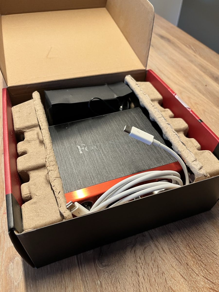 Focusrite Attrezzatura per studi di registrazione: Focusrite Clarett 2Pre Thunderbolt Audio Interface – Usato da Biel/Bienne venduto da historian-198 2
