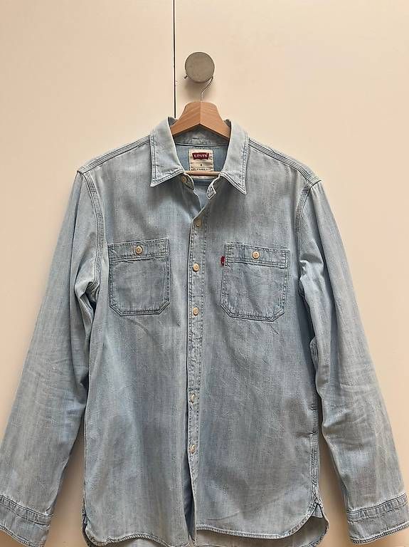 Levi's Camicie: Levis Hemd Denim – Usato da Zug venduto da rbnbchr