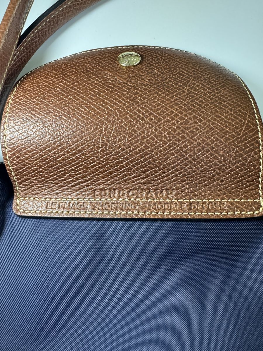 Longchamp Sacs femmes: Original Longchamp Le Pliage L Long Handle – D'occasion à Vionnaz par b_f_d_r_g 4