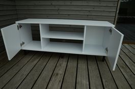 Lowboard weiss Nr.1 mit Füssen, auch als TV-Möbel nutzbar