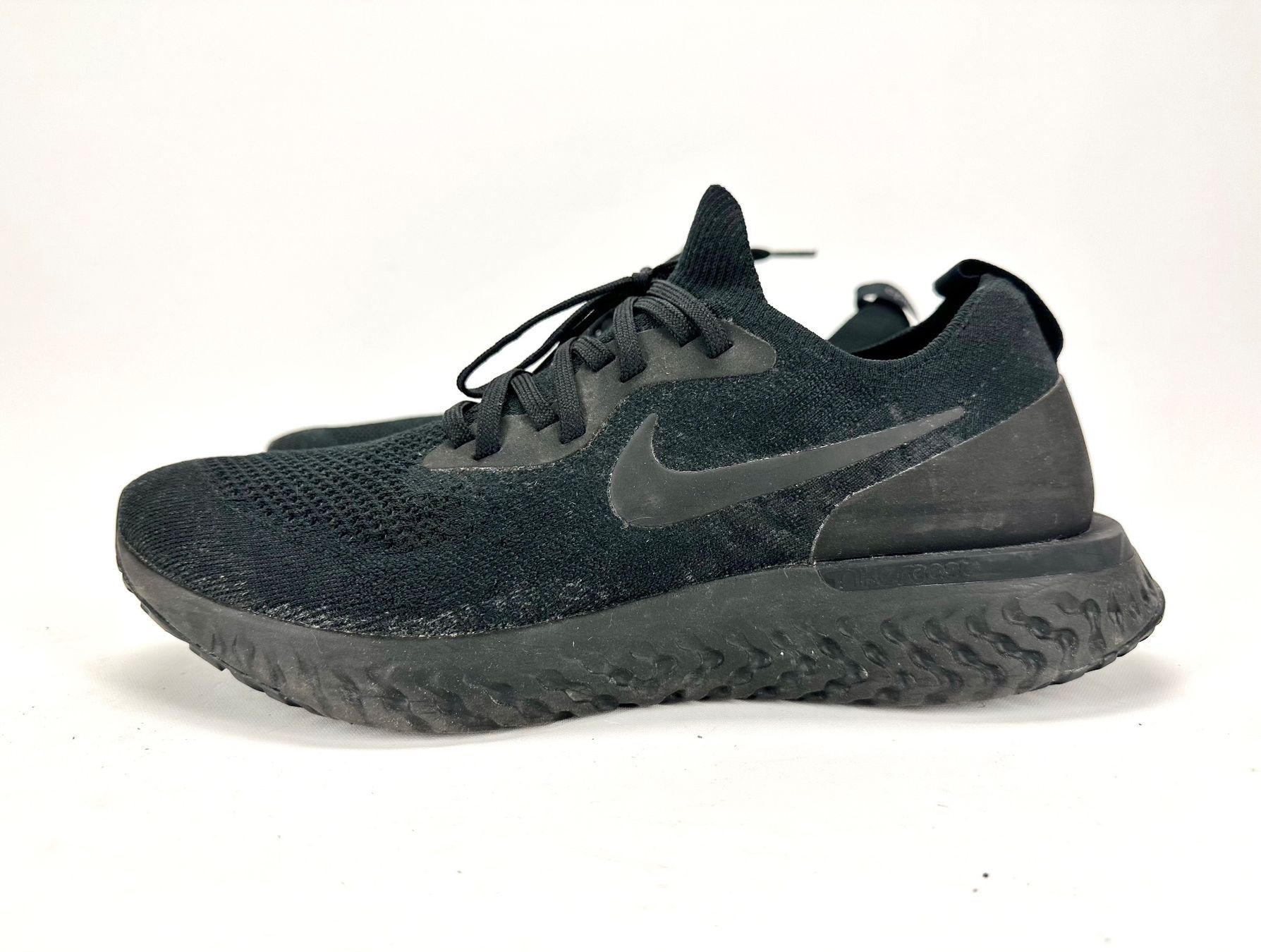 Nike Scarpe da uomo: Nike Epic React Flyknit Schwarz, Grösse 45 – Nuovo e nell'imballaggio originale da Basel venduto da D.plus 1
