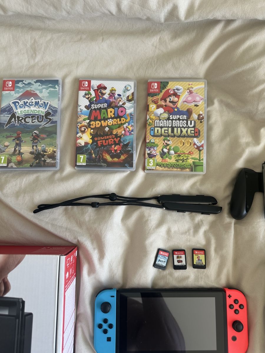 Nintendo Console: Nintendo Switch with games and original box – Usato da Onex venduto da whoiselijah 3