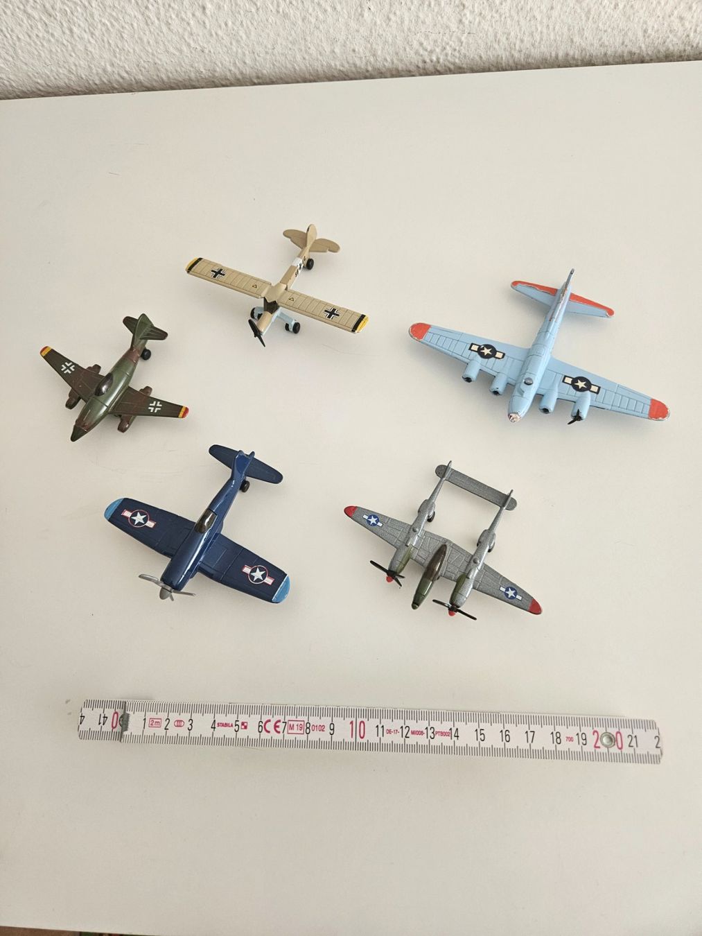 Kit di modellismo & Modellini statici: Flugzeugmodelle Weltkrieg 2 – Usato da Horgen venduto da icardo1950 2