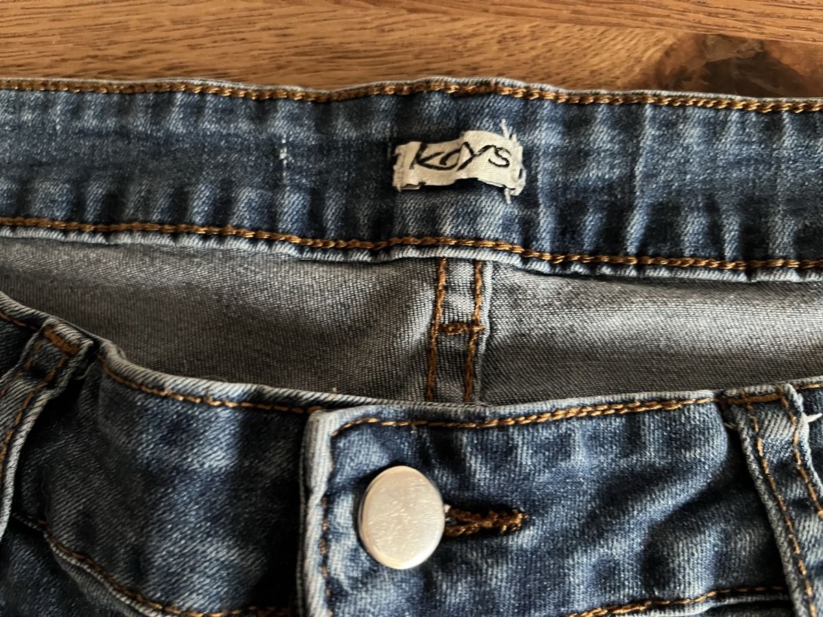 Jeans: Jeans  – Neuf (Voir description) à Schliern b. Köniz par medion3098 4