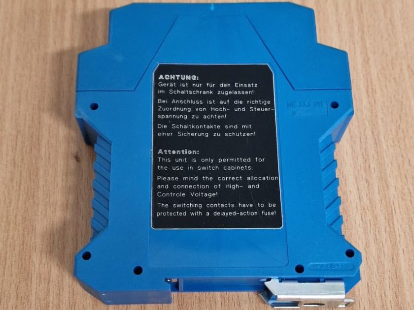 Componenti elettronici: 2x Wenglor Sicherheitsrelais SG4-00VA000R2 – Usato da Chur venduto da shop.chur 9