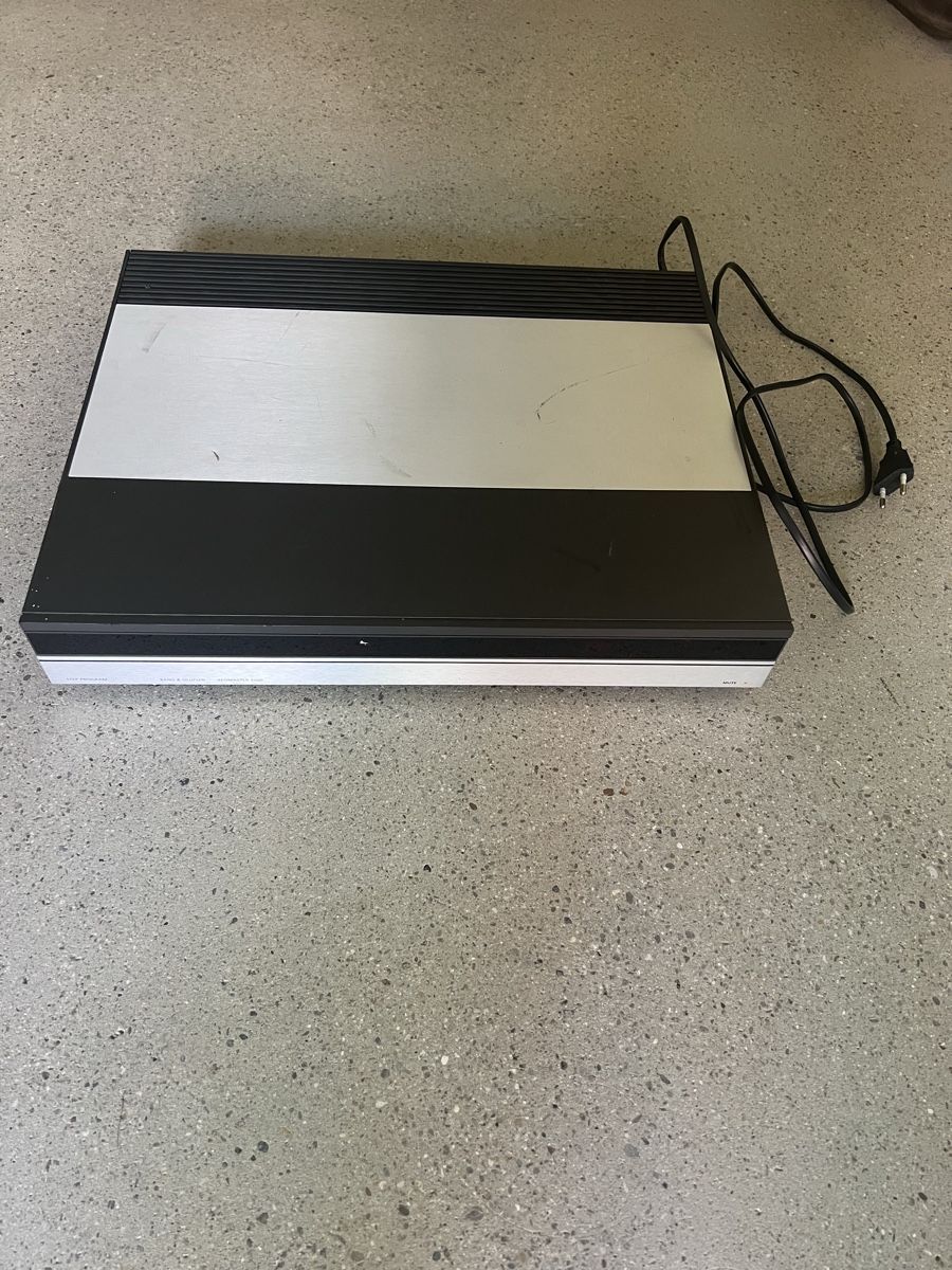 Bang & Olufsen Haut-parleurs: Bang & Olufsen, 2 Beomaster & 2 Beogram CD 5500 – Défectueux à Basel par lee_75vl 2