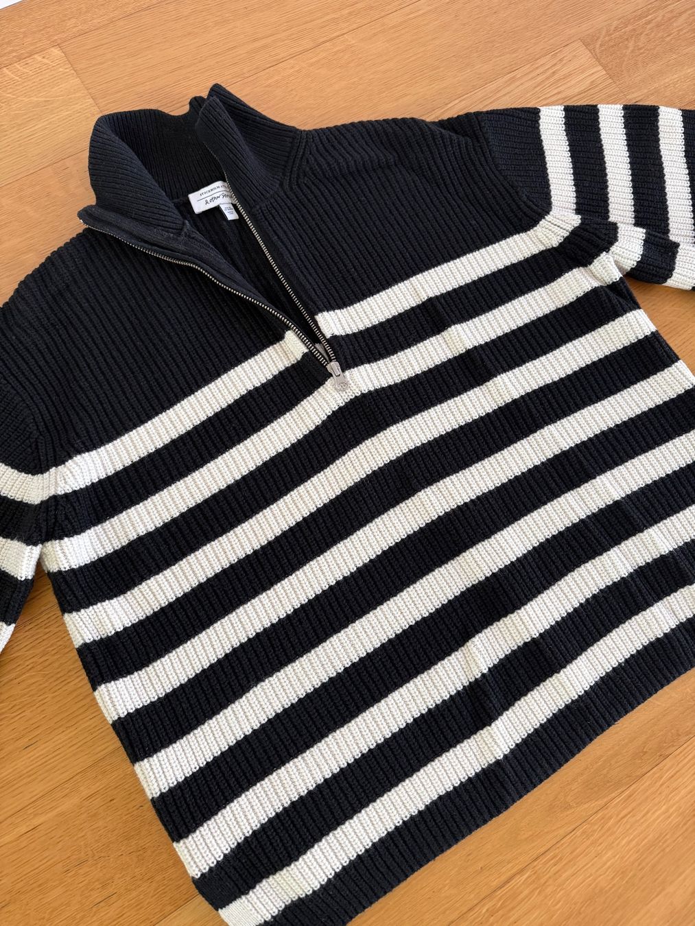 Other Stories Pullover & Sweatshirts: Oversized Streifenpullover mit Reißverschluss – Gebraucht aus Männedorf von gin_9tb9 2