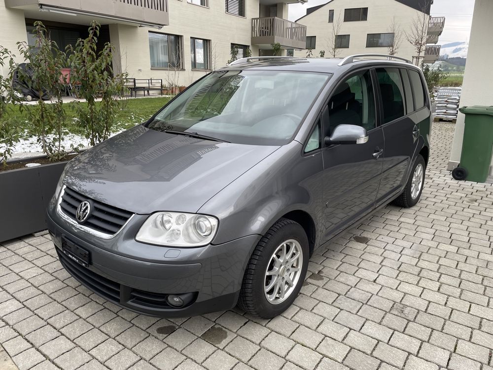 VW Touran 2.0 Highline