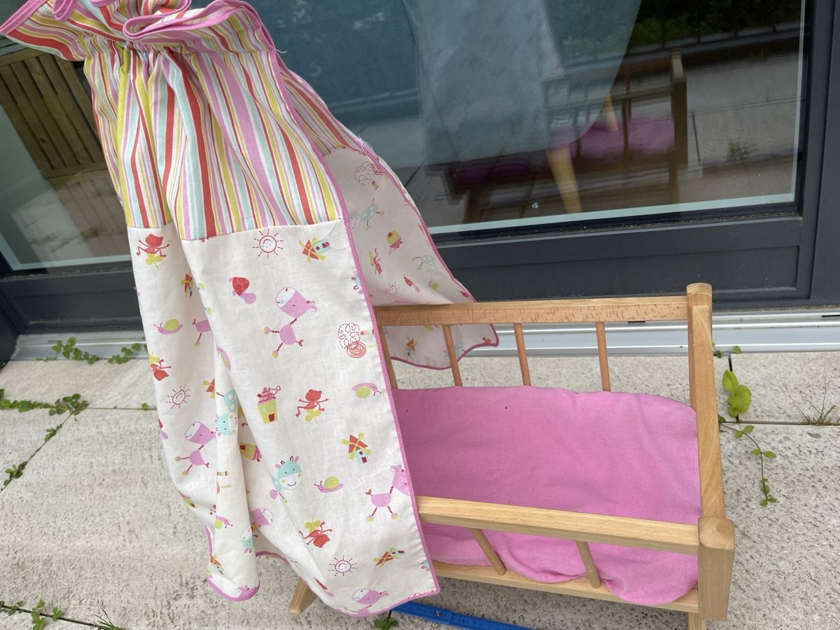 Giocattoli: Puppenbett, Holz, Wiege – Usato da Adligenswil venduto da sakura15