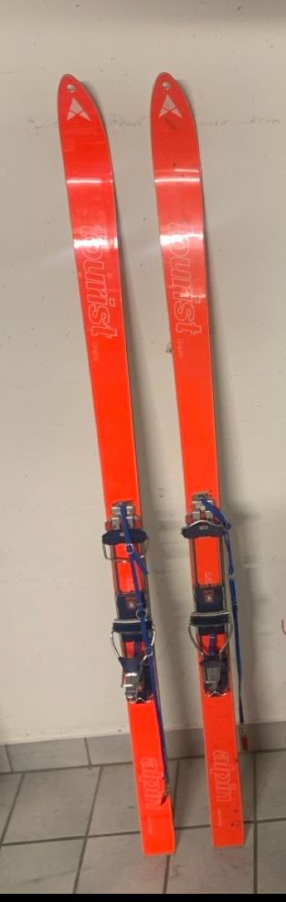 Sci: Retro Ski – Usato da Andwil SG venduto da Dabian