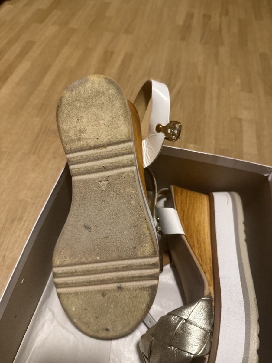Damenschuhe: Chaussures femmes  – Gebraucht aus Les Acacias von A.cicc 1