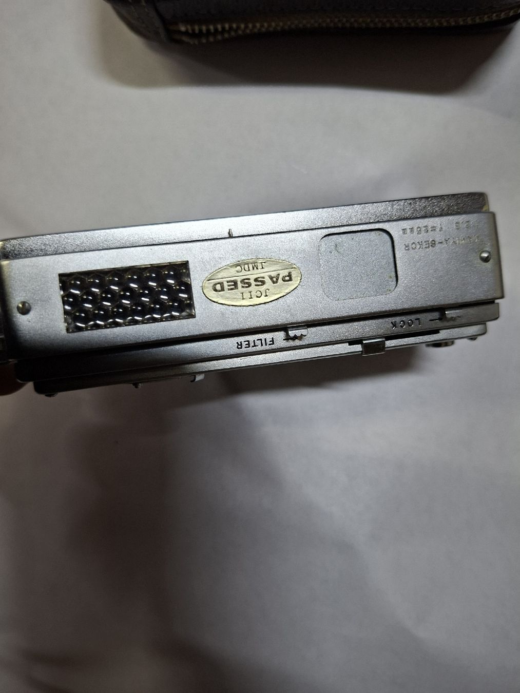 Fotocamera: Vintage Revue Kamera mit Ledertasche – Usato da Grossdietwil venduto da mahsoumi 3