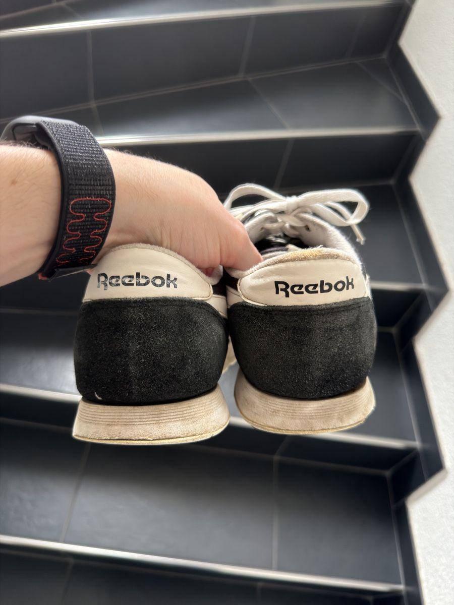 Reebok Scarpe da uomo: Reebok Classic Black 🎶 – Usato da Boudry venduto da LuigiLoot 2