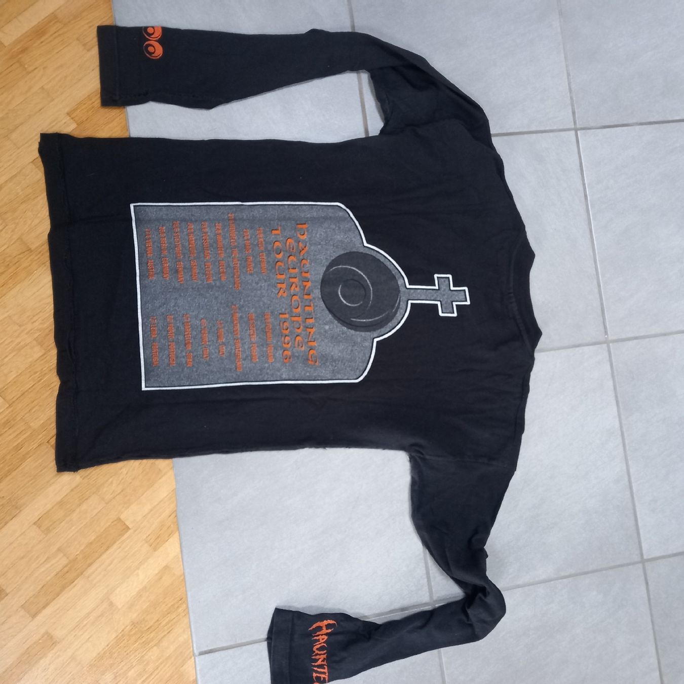 T-shirt: ls six feet under, death metal – Usato da St-Cergue venduto da VeganWarrior 1