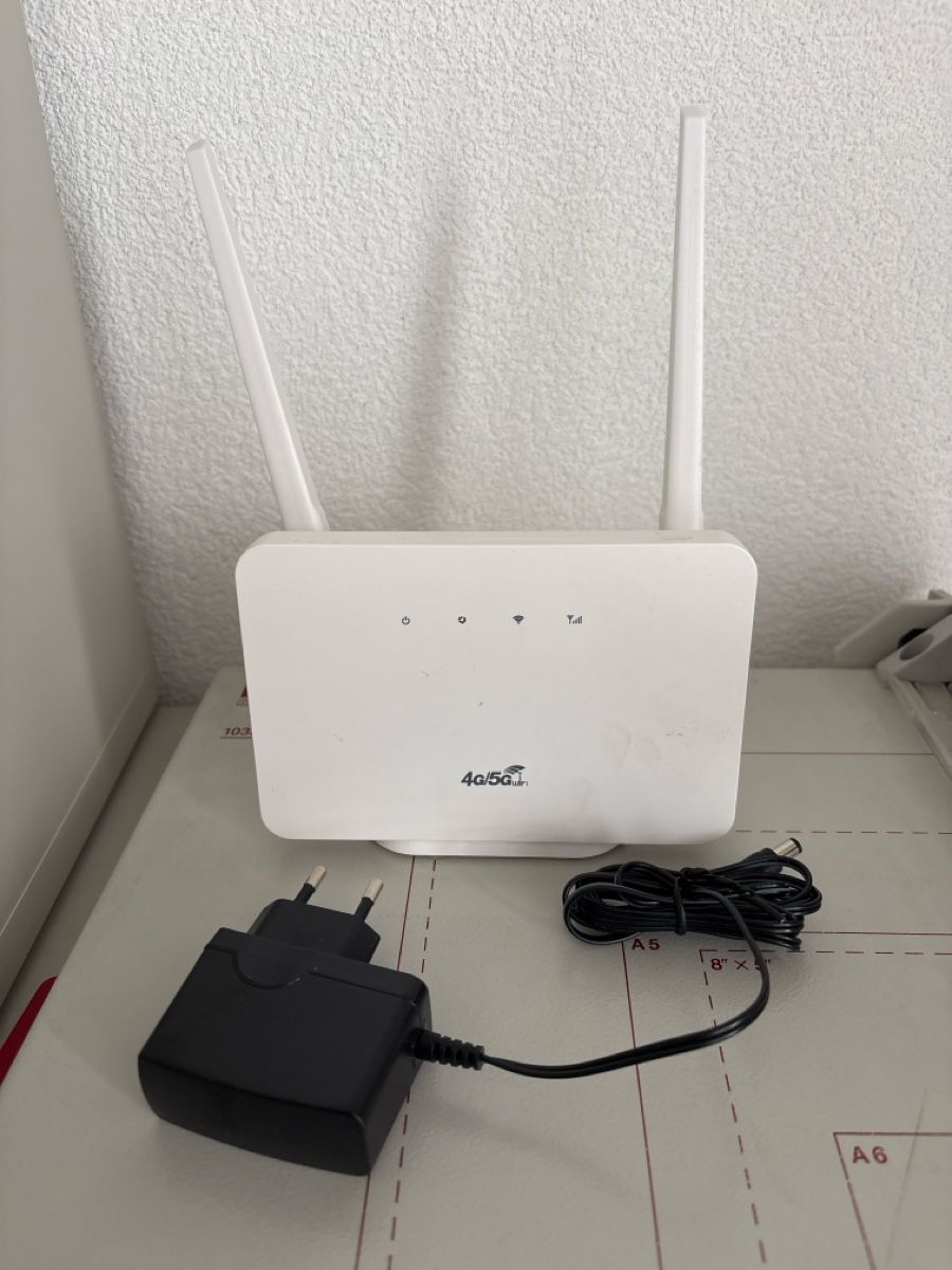 Modem & Router: 4/5 G Router für Daten SIM – Usato da Ettingen venduto da Blauenblau 2