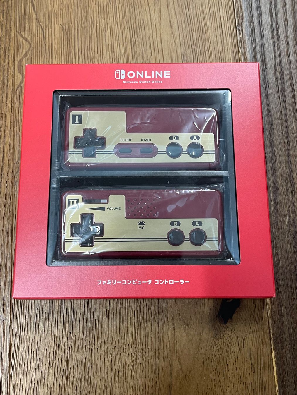 Nintendo Console: Nintendo Switch Famicom Controller Limited Edition. Neue! – Nuovo e nell'imballaggio originale da Kaltbrunn venduto da Banknotes 2