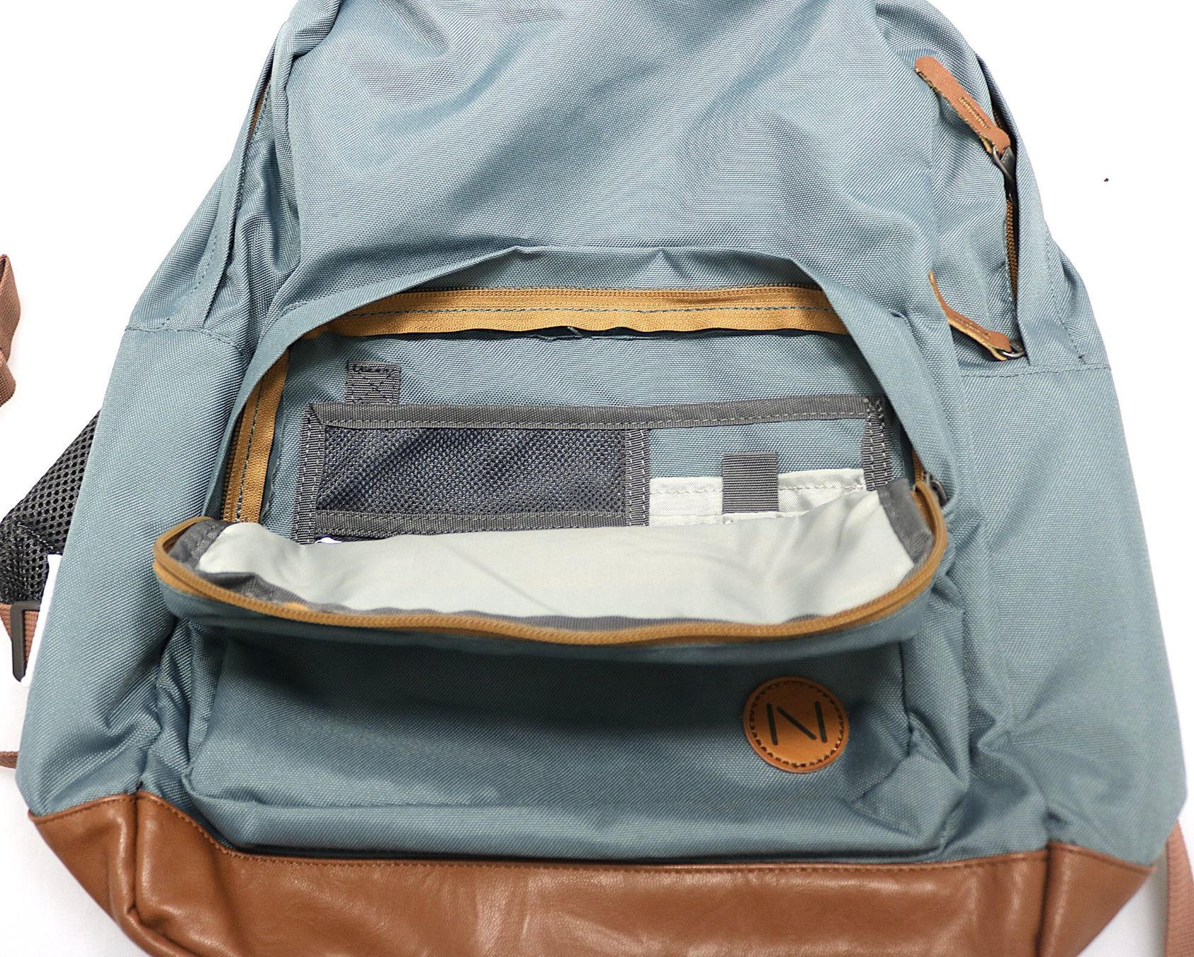46 Nord Rucksäcke: Rucksack 46 Nord graublau – Gebraucht aus Volketswil von brockipfannenstil 5