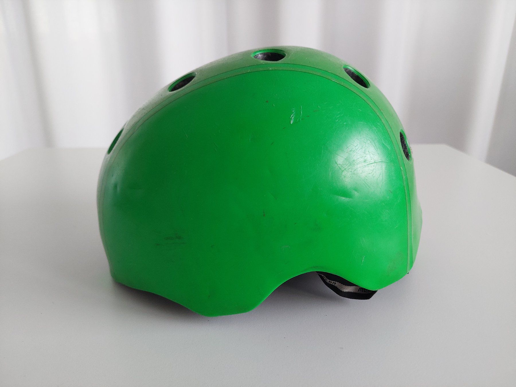 Caschi: Melon Urban Active Kinderhelm , Grösse XXS-S / 46 - 52 cm - – Usato da Zürich venduto da Lacoste06 1