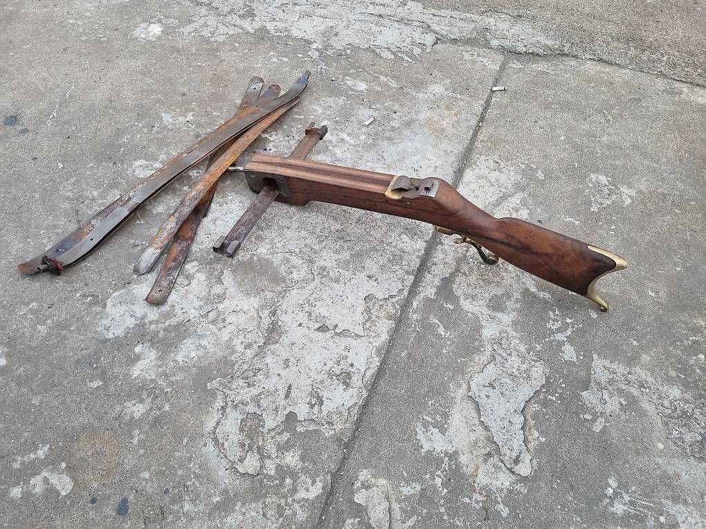 Tiro con l'arco: antike Armbrust zur  – Usato da Pfäffikon SZ venduto da PaladinArtAG 4