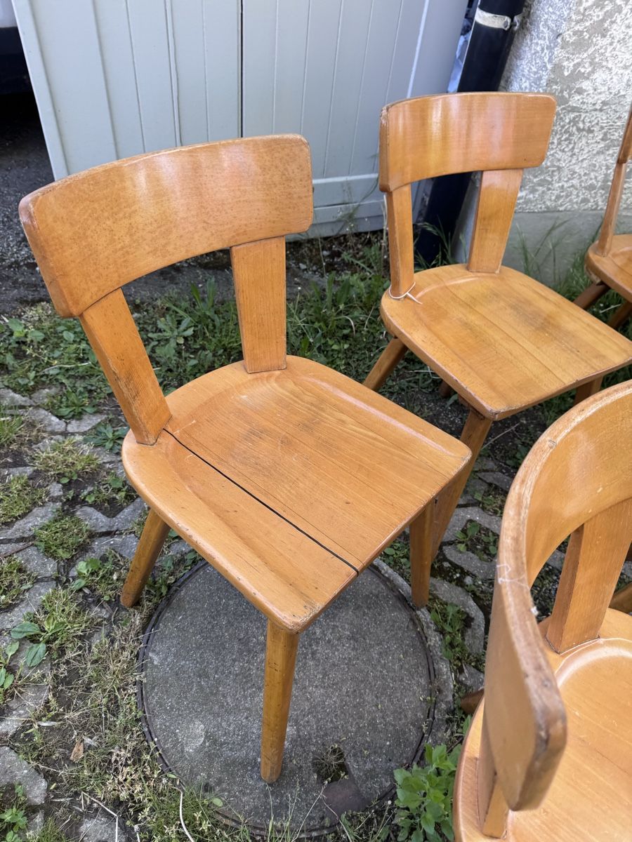 Horgen Glarus Sedie: 10 massive Beizenstühle Horgen Glarus – Usato da Bern venduto da honolalu 6