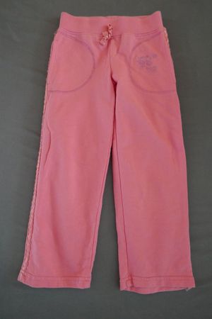 Schmucke rosa (Trainer-)Hose mit Schmetterling, Gr. 104