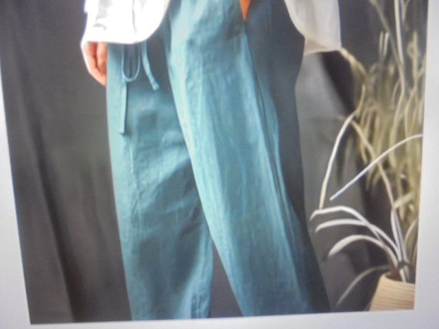 Pantaloni: Hose dunkelgrün Gr. 54 Polyester NEU – Nuovo (secondo la descrizione) da Hinwil venduto da Glasperlen 6