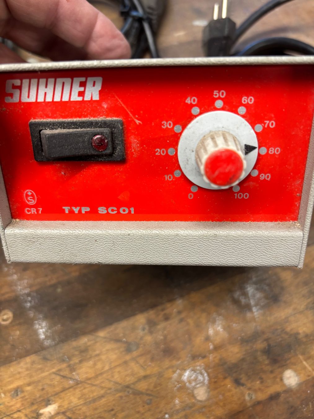 Suhner Tous les outils: Suhner Netzgerät – D'occasion à Kölliken par Womo61