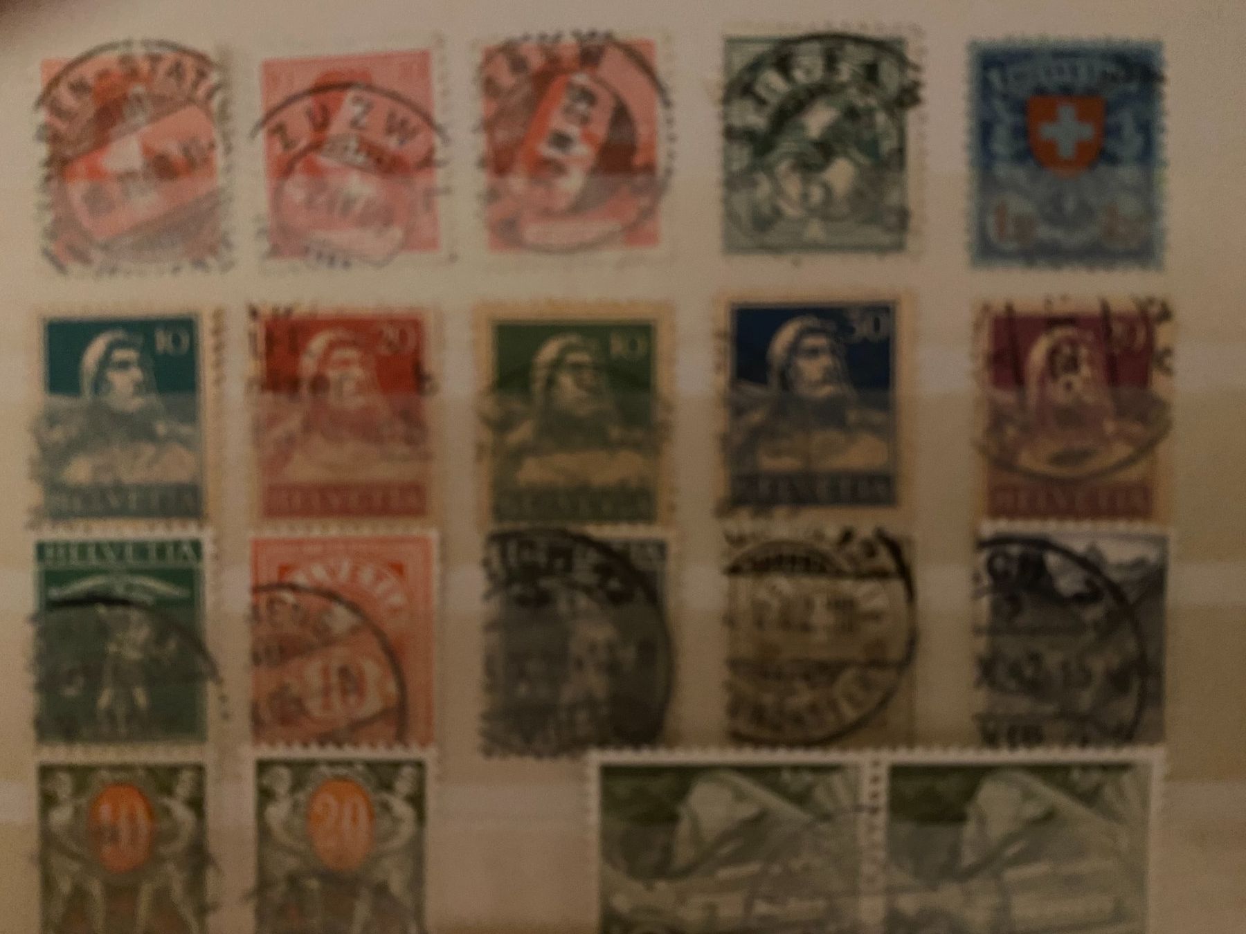 Tous les timbres: Briefmarken Konvolut Schweiz diverse Werte gebraucht – D'occasion à matten b. interlaken par jfran17 1