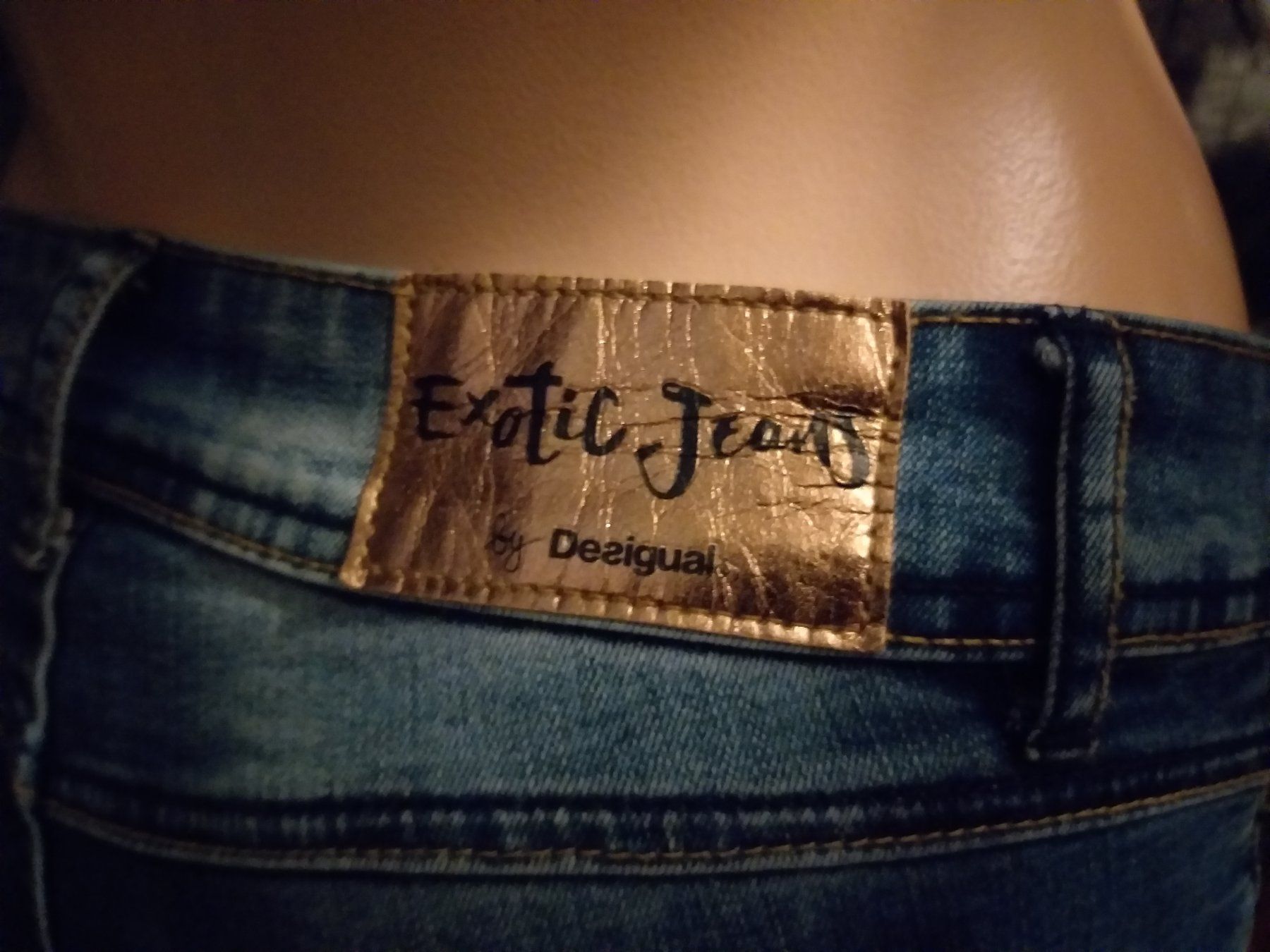 Desigual Jeans: DESIGUAL Exotic Jeans taille / Grosse 24 – Usato da Cossonay-ville venduto da Super-Price-Quality 8