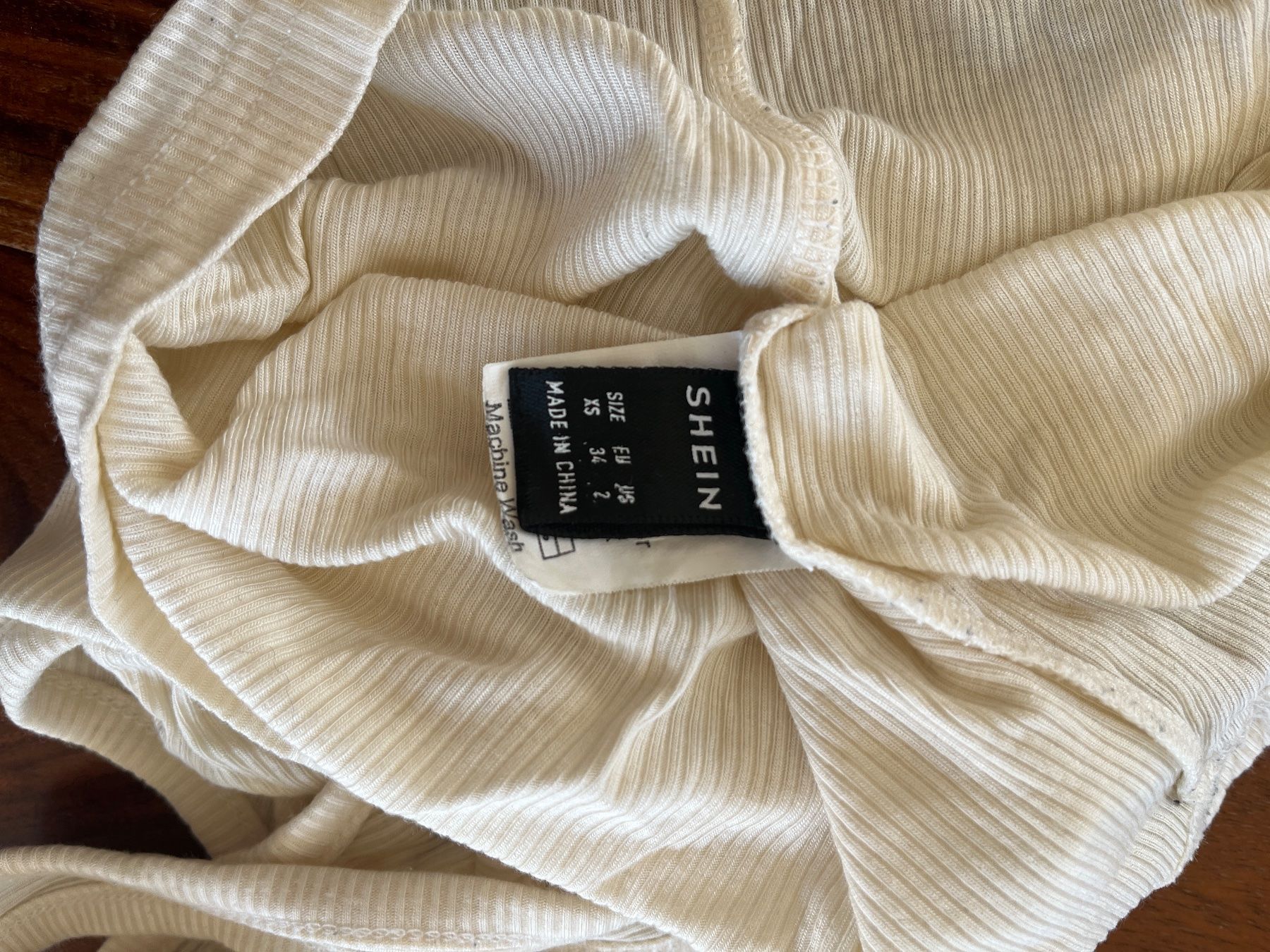Shein Top: Top blanc cassé été – Usato da Cossonay-Ville venduto da 021epi70 1
