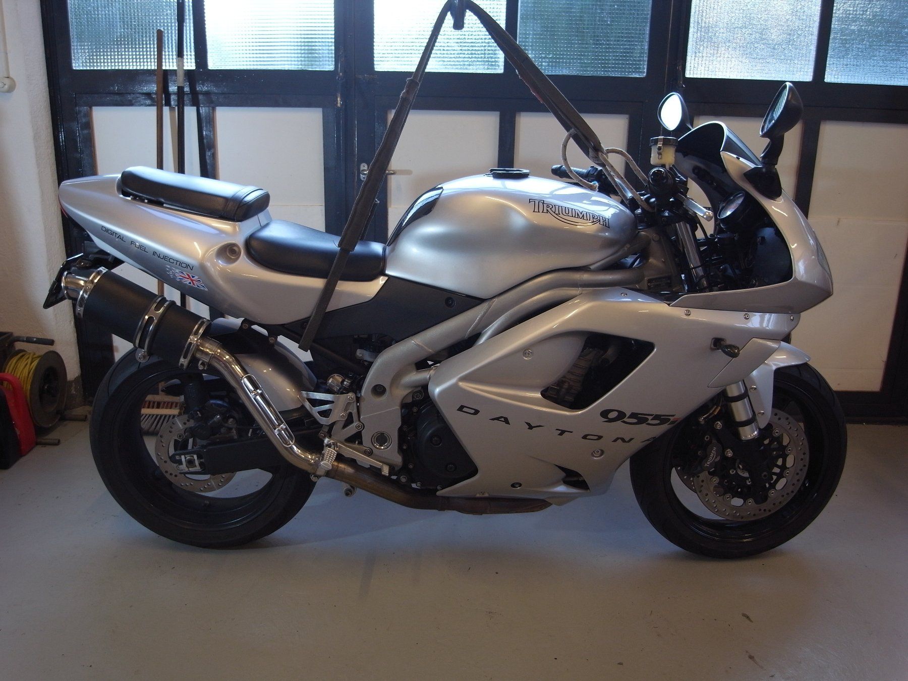 Triumph Strada: Triumph Daytona 955i – Usato da Luterbach venduto da etap26 5